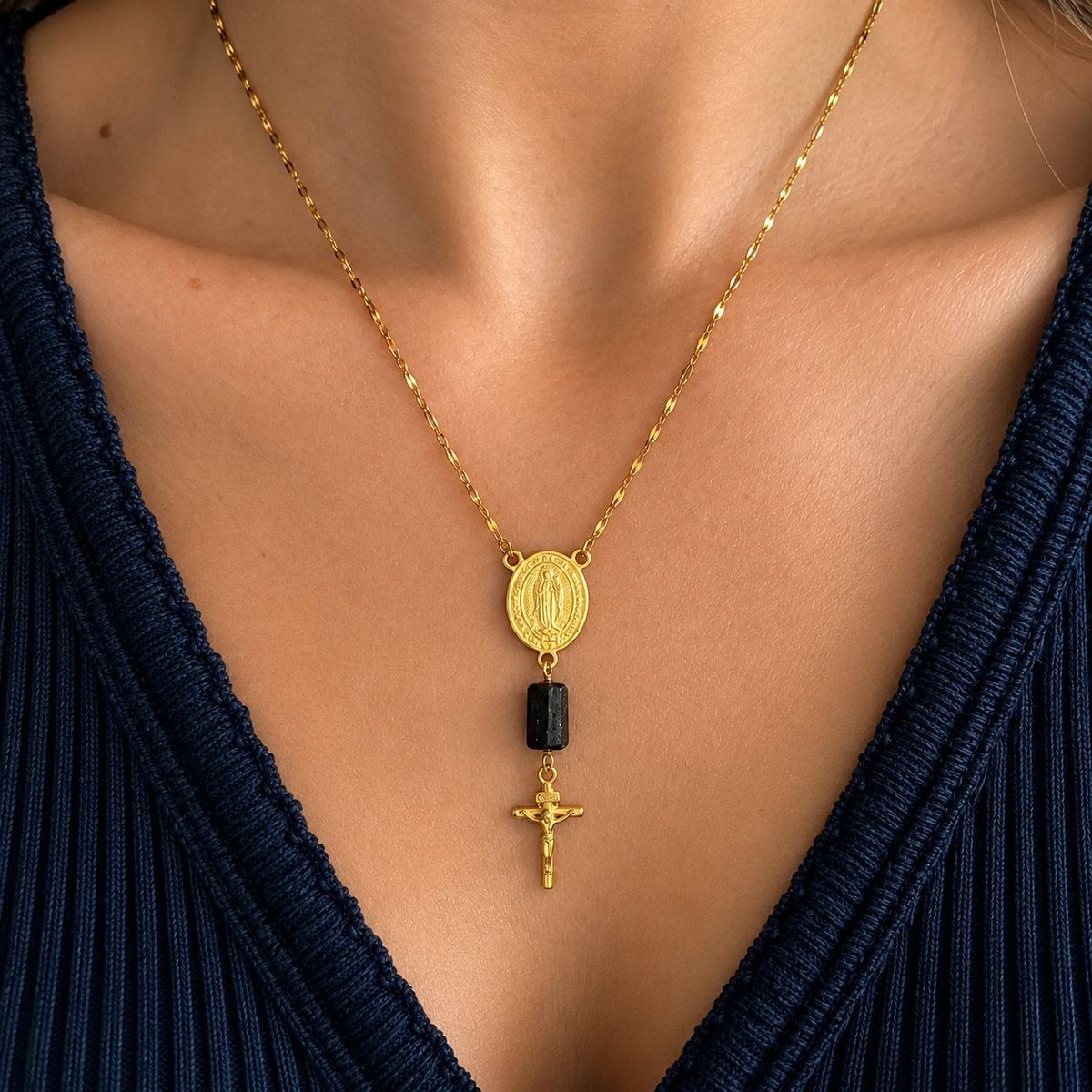 Collar Protección y Amor Divino con Virgen de Guadalupe, turmalina negra y cruz