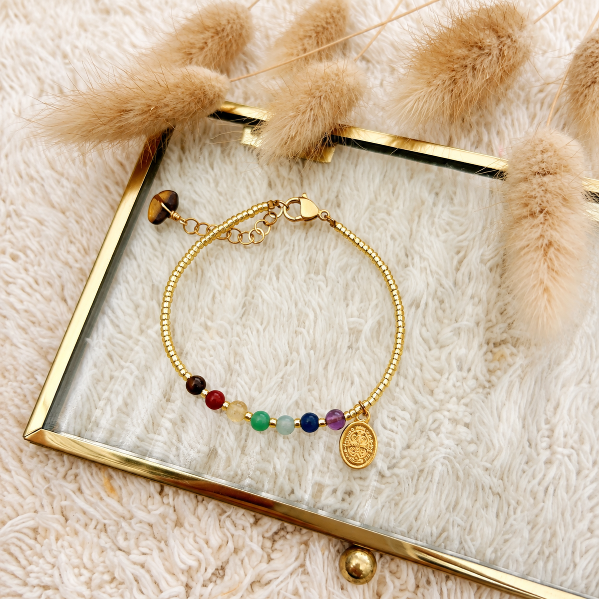 Pulsera 7 Chakras con San Benito y piedras naturales en su presentación